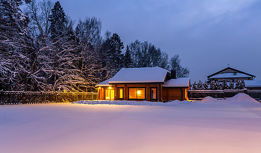 Дом из кедрового лафета в Авроре