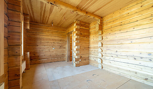 Дом из кедрового лафета в Авроре