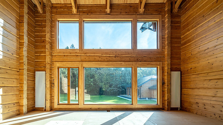 Дом из кедрового лафета в Авроре