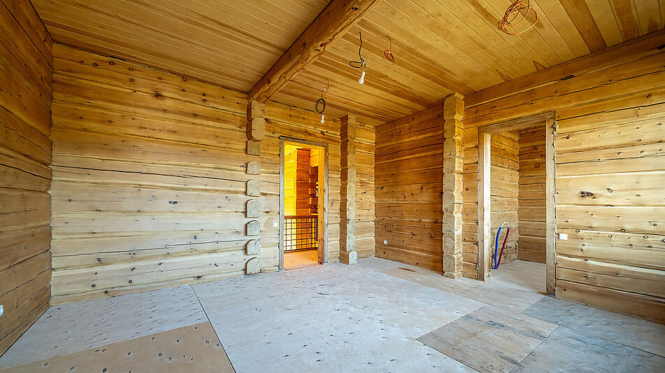 Дом из кедрового лафета в Авроре