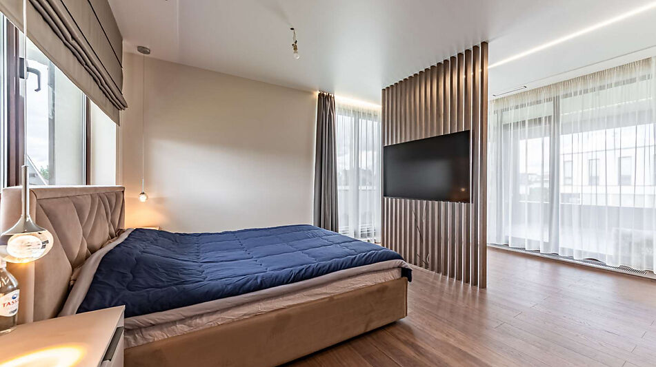 Дом в стиле Райта в Новорижском