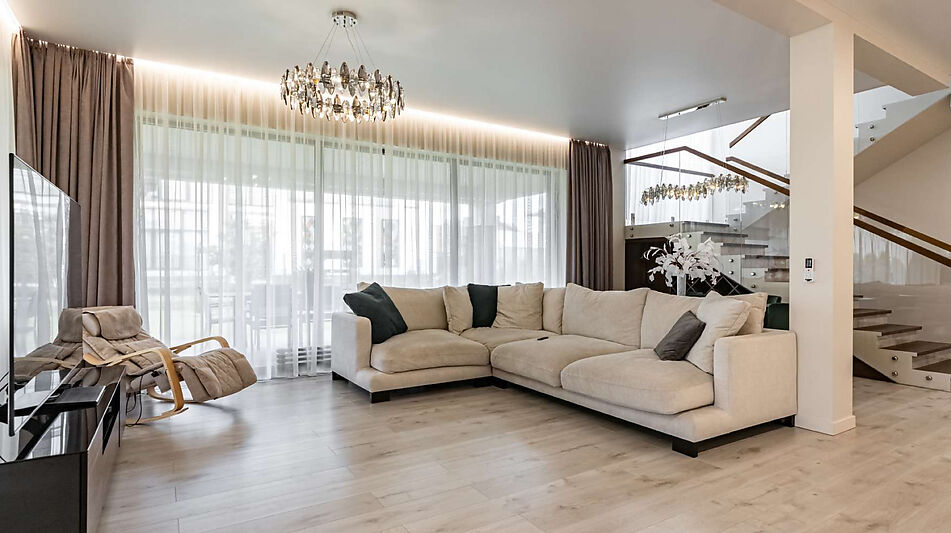 Дом в стиле Райта в Новорижском