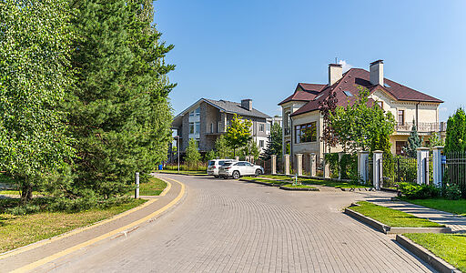 Дом в стиле Райта в Новорижском