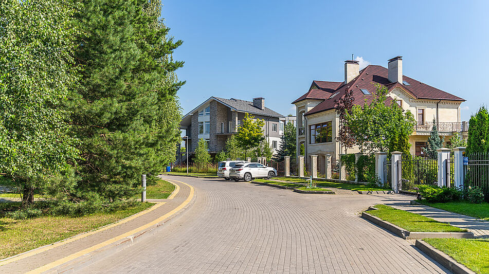 Дом в стиле Райта в Новорижском
