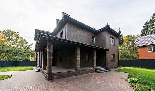 Новый стильный дом в Мытищах