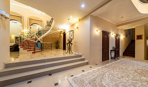 Роскошный дом в Горки-7