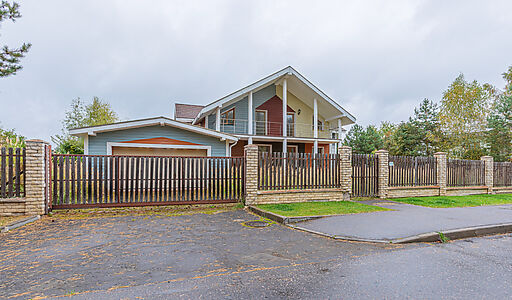 Дом с бассейном в Пестово