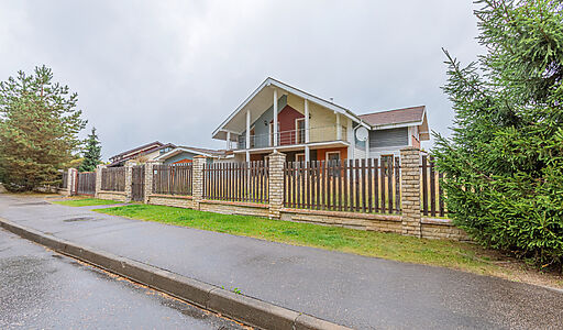 Дом с бассейном в Пестово