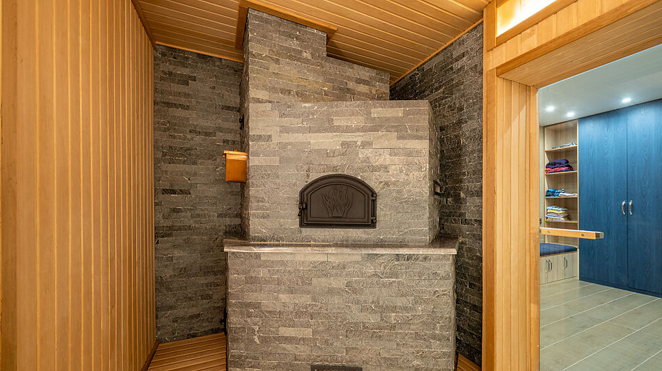 Дом с бассейном в КП Пестово