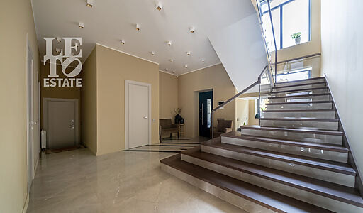 Дом с бассейном в КП Пестово