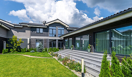 Дом с бассейном в КП Пестово