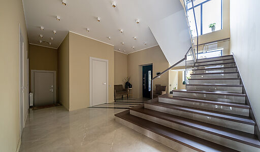 Дом с бассейном в КП Пестово