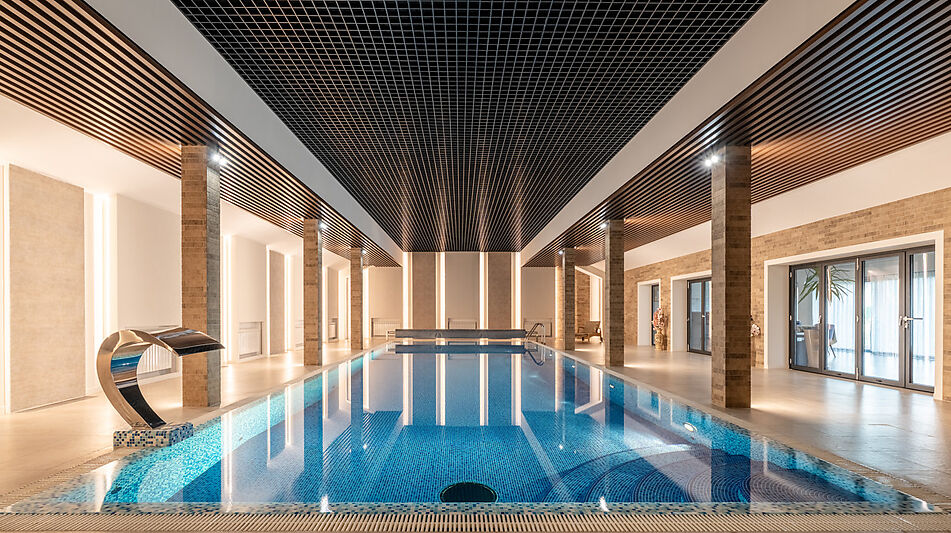 Дом с бассейном в КП Пестово