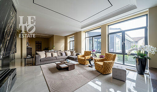 Дом с бассейном в КП Пестово