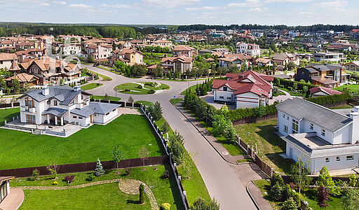 Дом с бассейном в КП Пестово