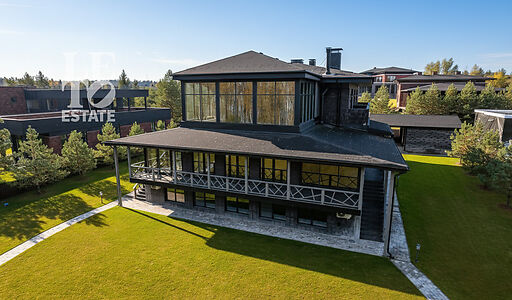 Дом c видом на воду в КП Монаково