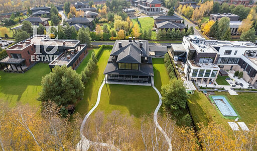 Дом c видом на воду в КП Монаково