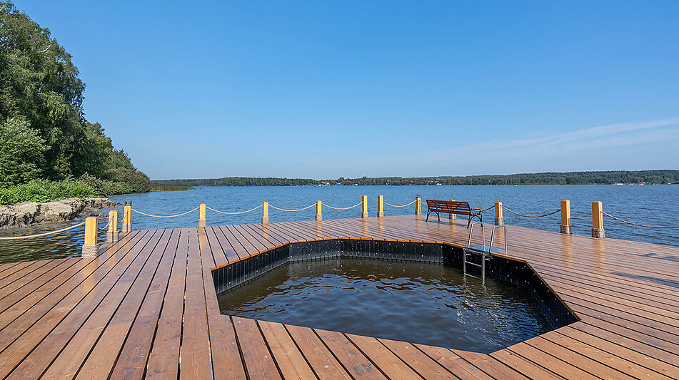 Дом c видом на воду в КП Монаково