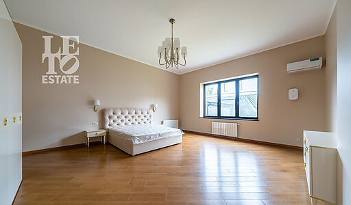 Дом c видом на воду в КП Монаково