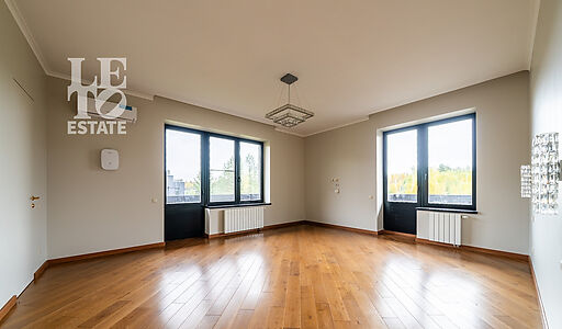 Дом c видом на воду в КП Монаково