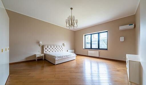 Дом c видом на воду в КП Монаково