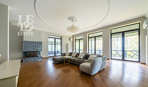 Дом c видом на воду в КП Монаково