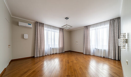 Дом c видом на воду в КП Монаково