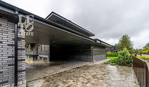 Дом c видом на воду в КП Монаково