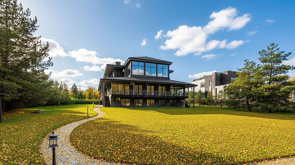 Дом c видом на воду в КП Монаково