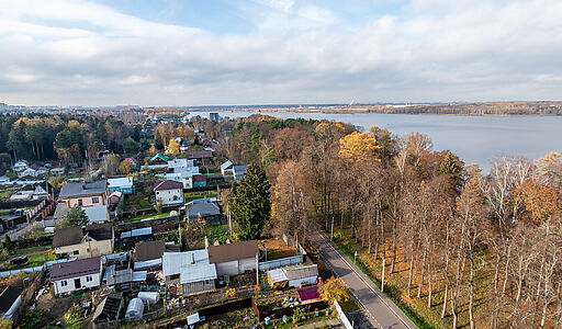 Участок на первой линии Троицкое