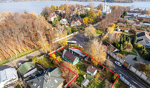 Участок на первой линии Троицкое