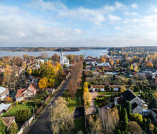 Участок на первой линии Троицкое