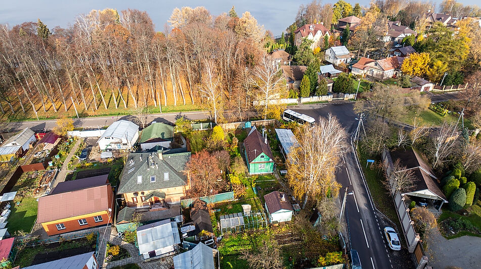 Участок на первой линии Троицкое