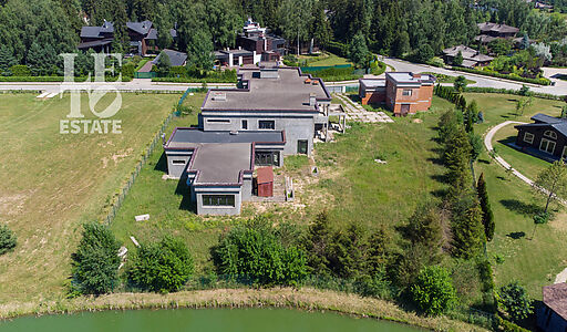 Участок у воды Гольф Яхт Пестово