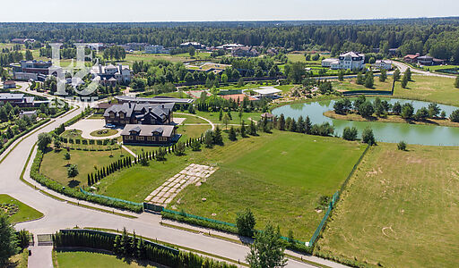 Участок у воды Гольф Яхт Пестово