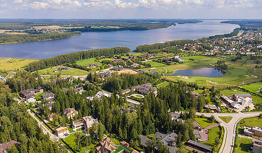 Участок у воды Гольф Яхт Пестово