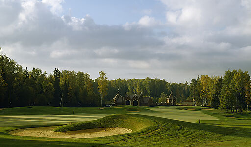 Участок у воды Гольф Яхт Пестово