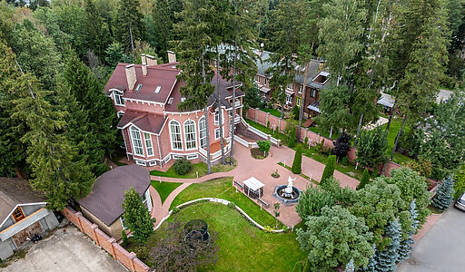 Уникальная усадьба в Дубраве