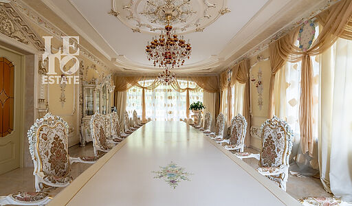 Уникальная усадьба в Дубраве