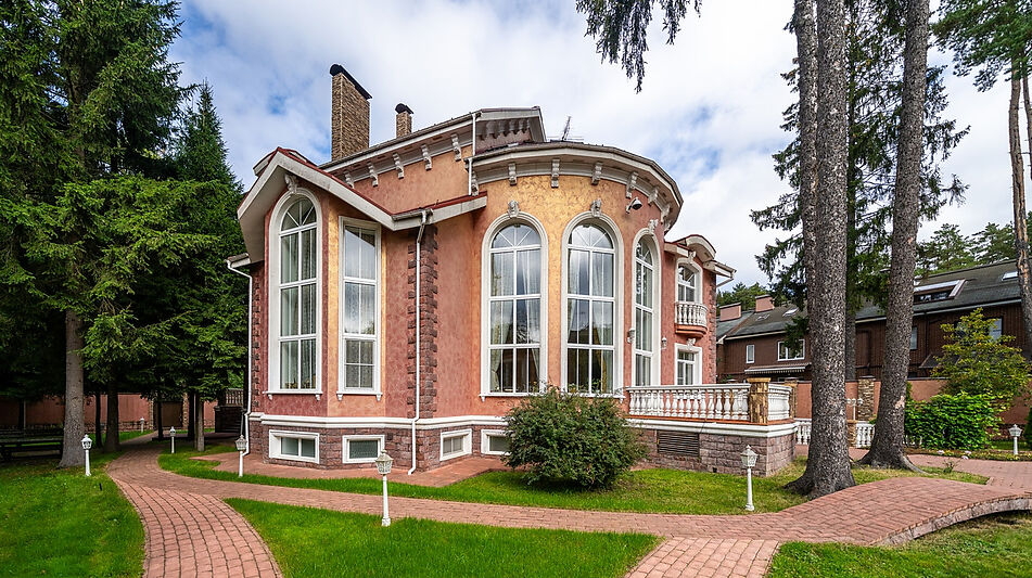 Уникальная усадьба в Дубраве