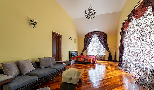 Уникальная усадьба в Дубраве