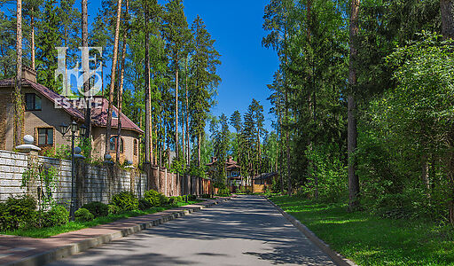 Уникальная усадьба в Дубраве