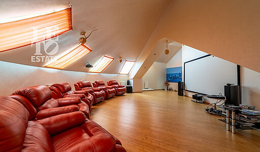 Уникальная усадьба в Дубраве