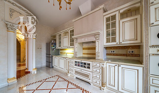 Уникальная усадьба в Дубраве