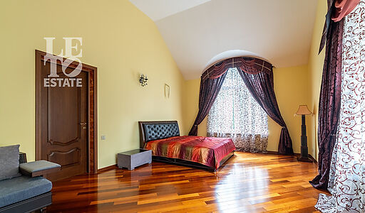 Уникальная усадьба в Дубраве