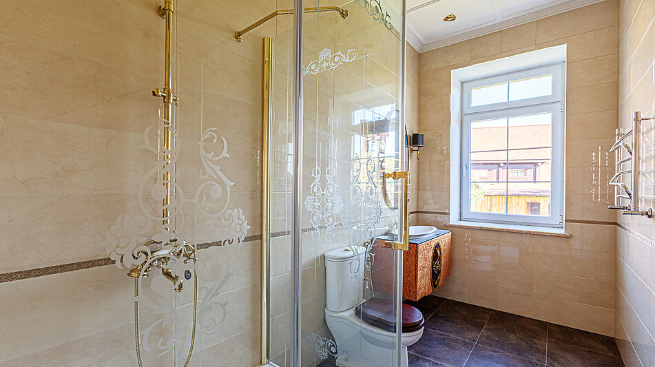 Дом под ключ с бассейном Адмирал