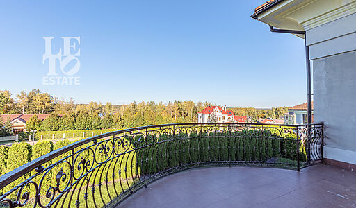 Дом под ключ с бассейном Адмирал