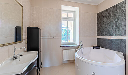 Дом под ключ с бассейном Адмирал