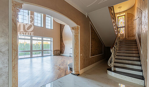 Дом под ключ с бассейном Адмирал