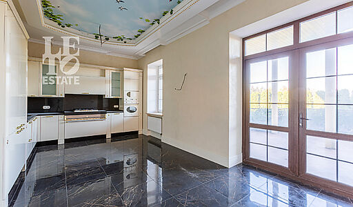 Дом под ключ с бассейном Адмирал